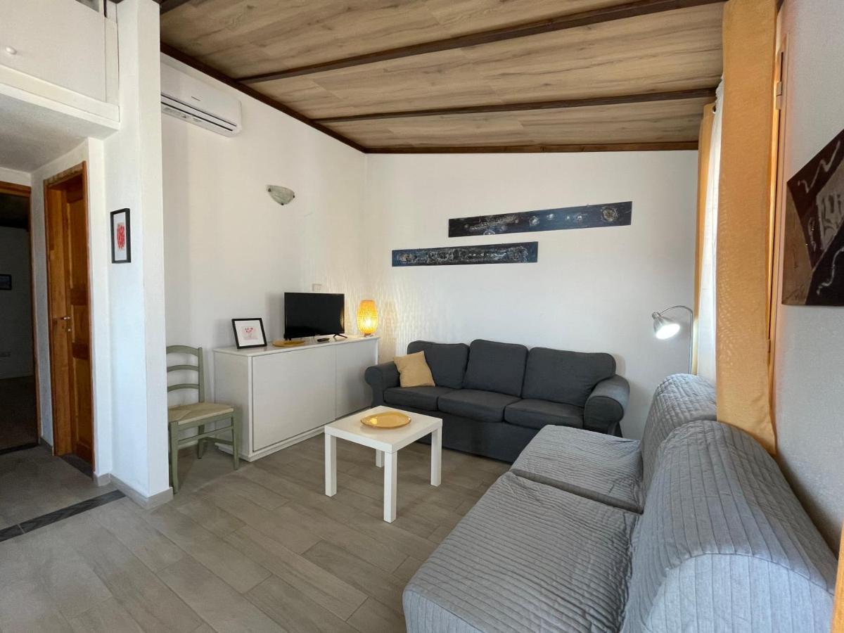 Sa Domo De Mannoi Apartman Orosei Kültér fotó