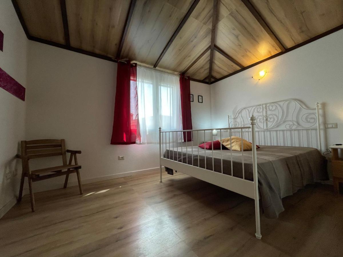 Sa Domo De Mannoi Apartman Orosei Kültér fotó